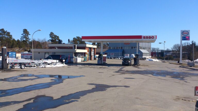Esso Grimstad servicenter AS