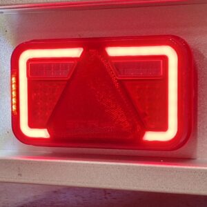 LED-lys. Fabrikkmontert. Med markeringslys